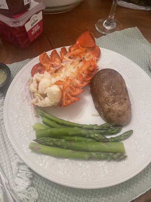 8-10 oz. Maine Lobster Tail x 2