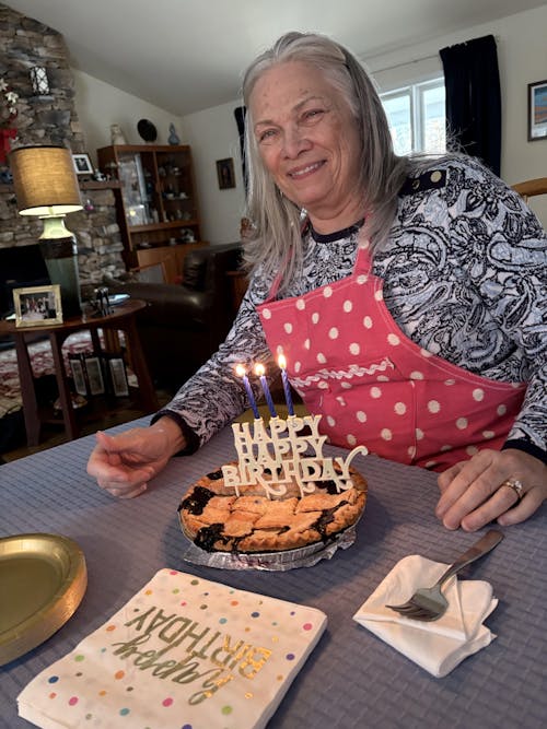 Maine Blueberry Pie - The Maine Pie Co. - 8 inch