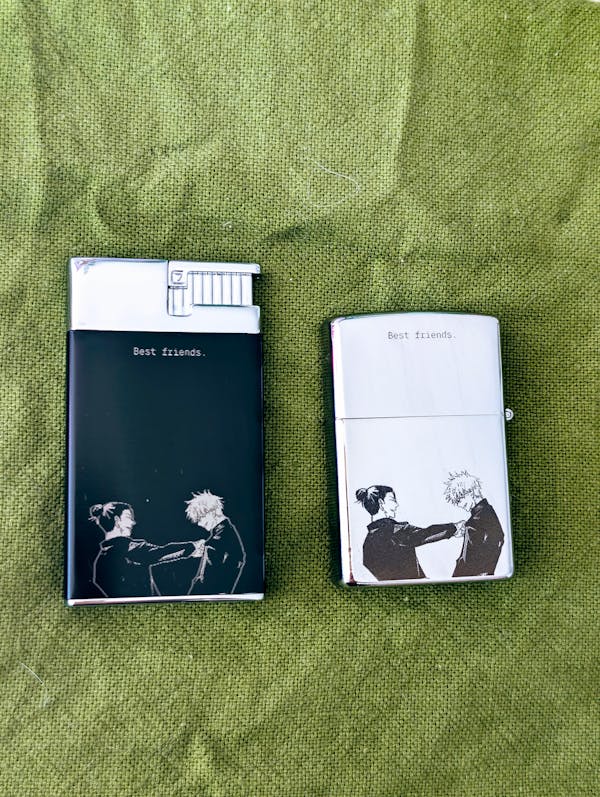 Briquet tempête gaz Satoru et Geto