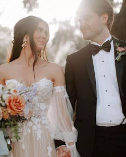 Classic Wedding Dresses A-Line Tulle Bridal Gowns Lace Appliques Off The Shoulder Vintage Robes Puff Sleeves Vestidos De Novia