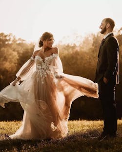 Classic Wedding Dresses A-Line Tulle Bridal Gowns Lace Appliques Off The Shoulder Vintage Robes Puff Sleeves Vestidos De Novia