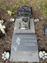 Gedenktafel aus Schiefer mit Foto Gravur - Personalisiertes Grabmal Hund und Katze, wetterfeste Trauerplatte mit Foto & Text für Haustiere