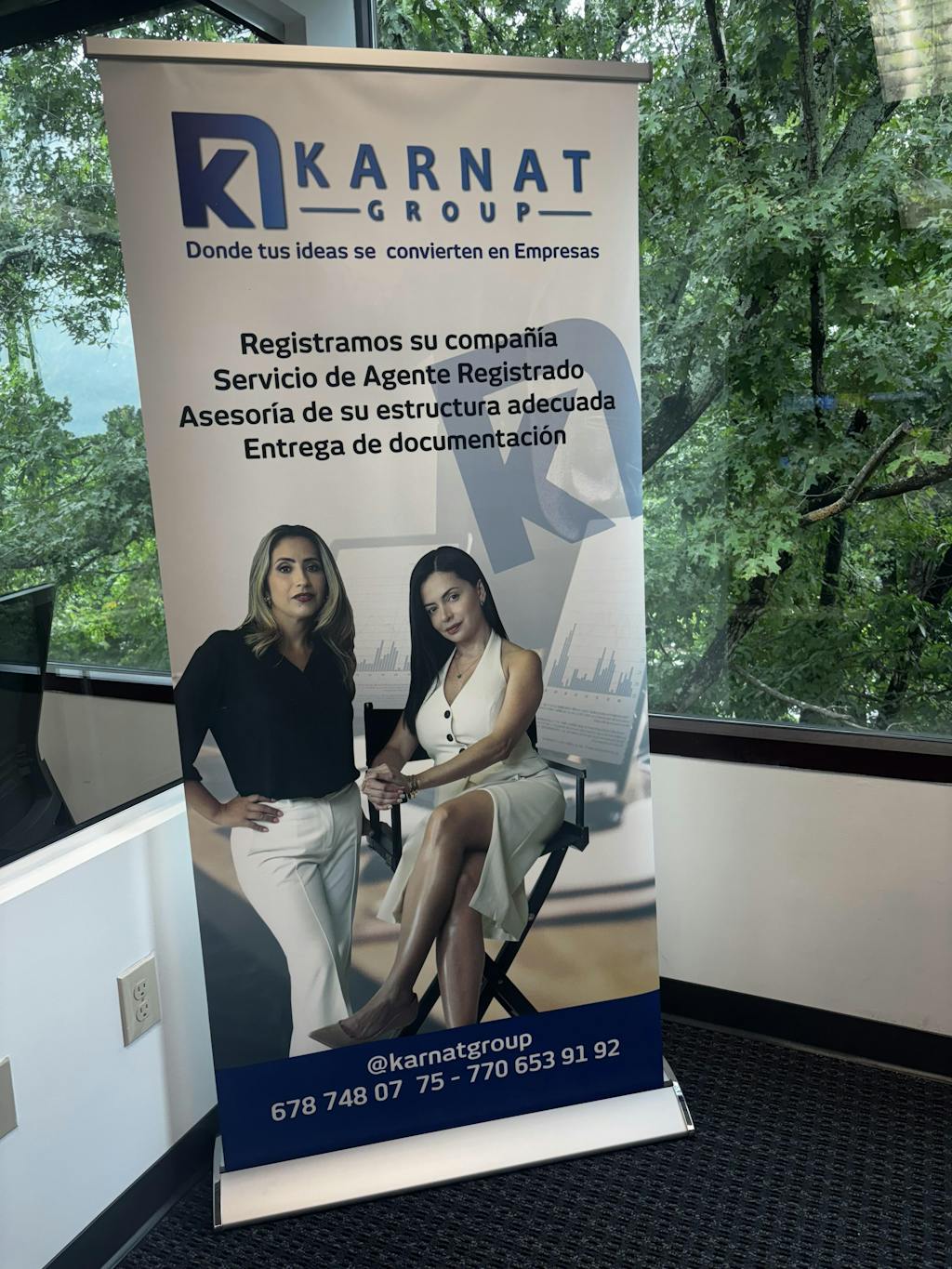 Retractable Banner with Stand