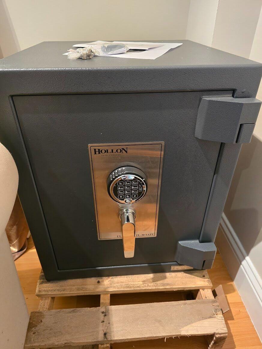 V-Line Hide-Away Handgun Safe 3912-S BLK – Mammoth Safes