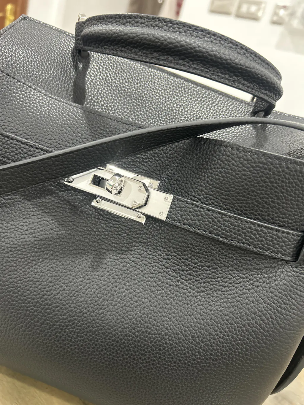 AURA DAILY BAG - BLACK