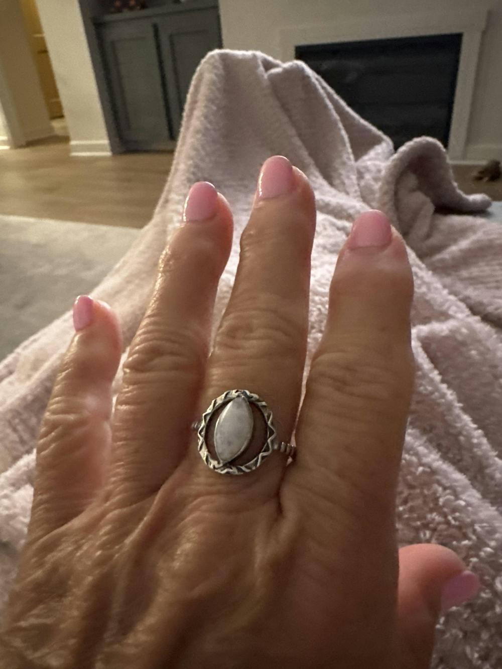 Moonstone Ring ~ Sterling Silver 925 ~ MR342