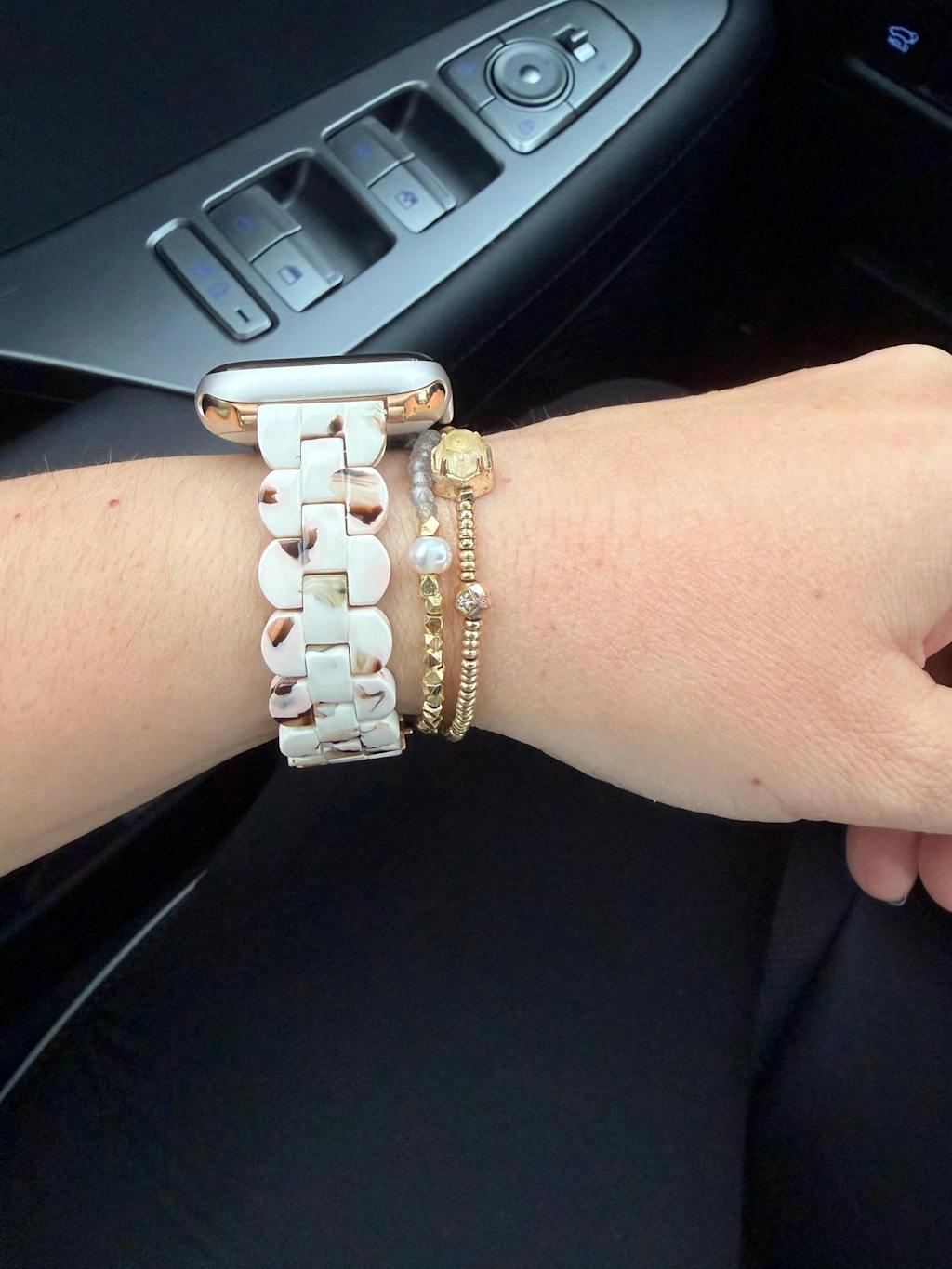 Labradorite & Fresh Water Pearl Bracelet ~ Gold Plated 18k  ~ MB072