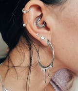 Dripping Oval Tunnel Hoops