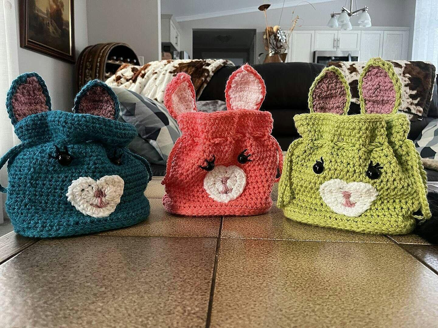 Cottontail Treasure Bags – Mary Maxim