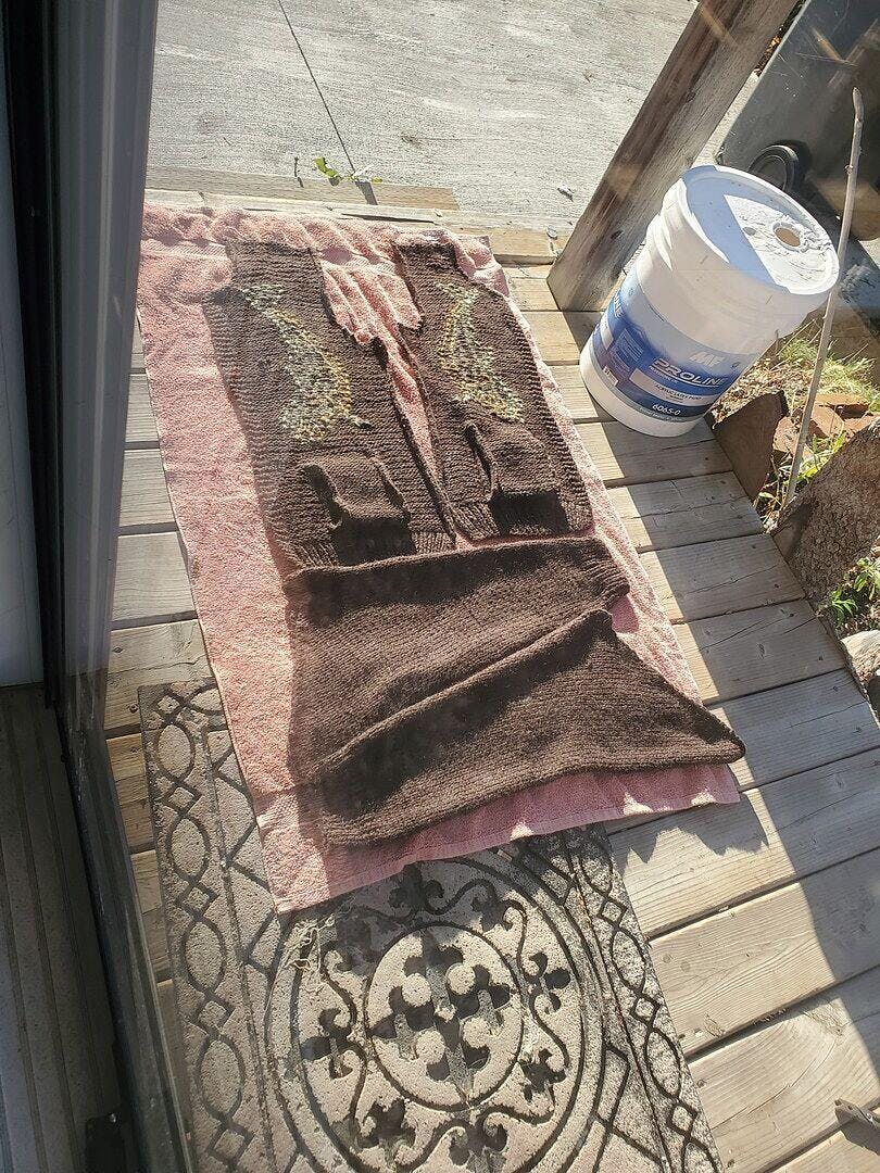 Men's Angler's Pride Cardigan Pattern – Mary Maxim