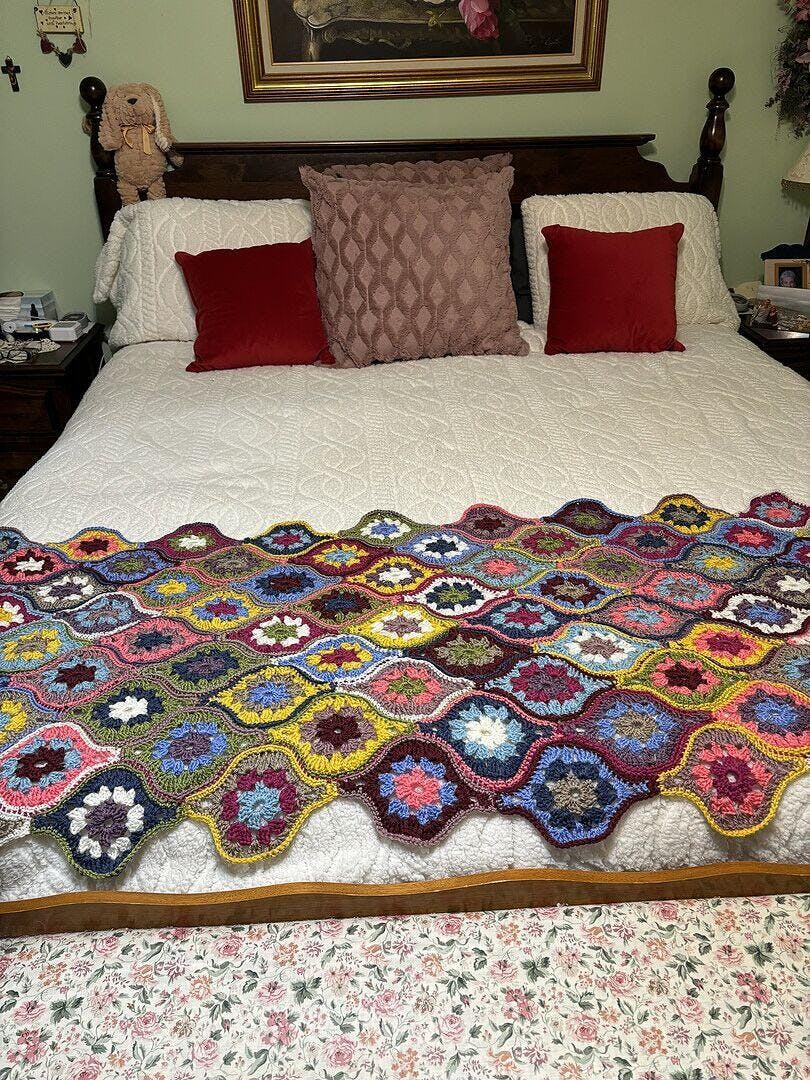 【ごまちゃん】louren flower mole jacquard A combination blanket of Mystical Lanterns and the primrose stitch