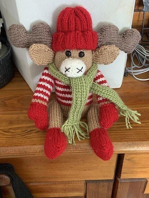 Christmas Moose Knit Kit – Mary Maxim