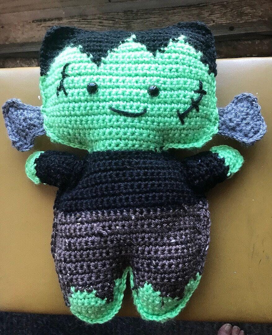 Frankenstein's Monster Amigurumi Kit – Mary Maxim