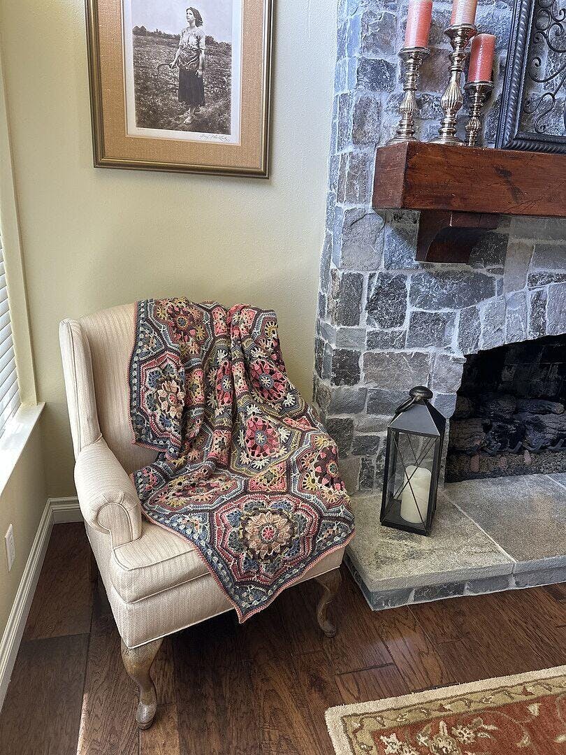 Persian Tiles Throw (Mary Maxim Mellowspun DK)