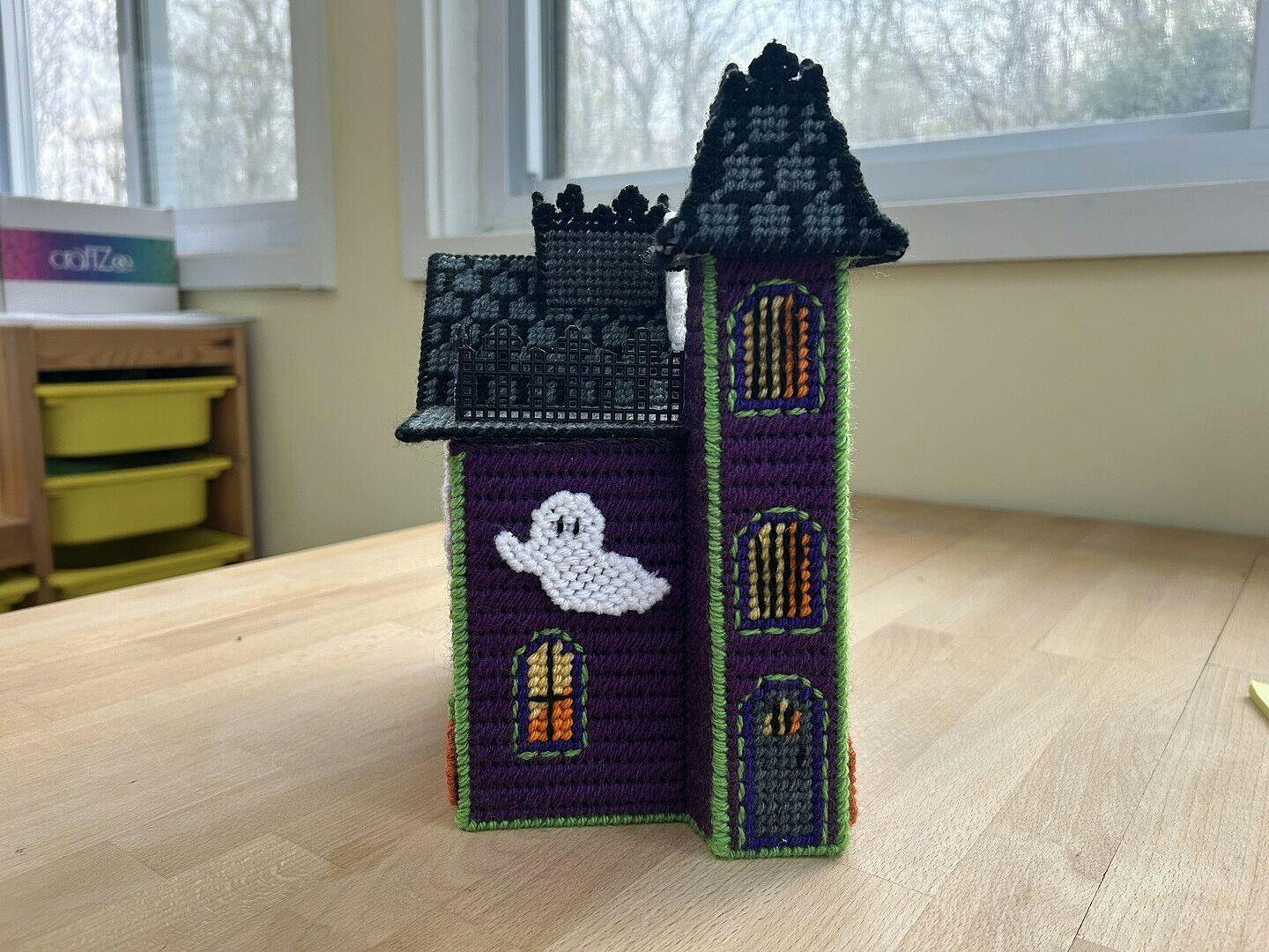 Ghost House Plastic Canvas Tissue Box Cover Kit – Mary Maxim