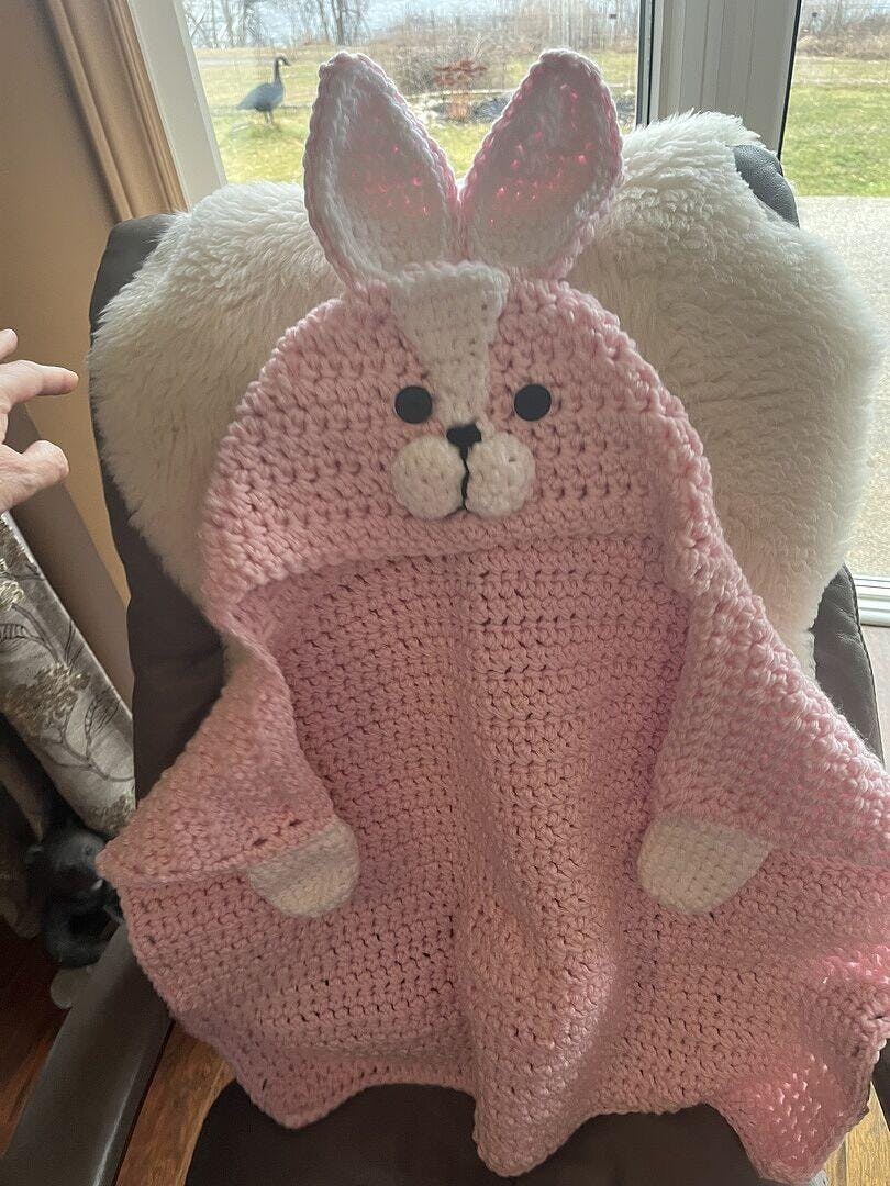 Hooded Rabbit Blanket – Mary Maxim