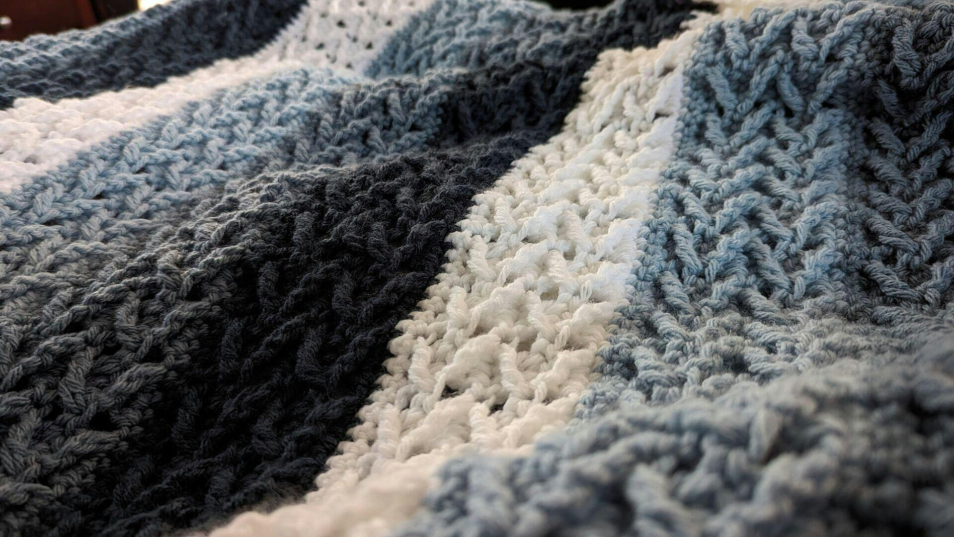 Arrow Throw – Mary Maxim