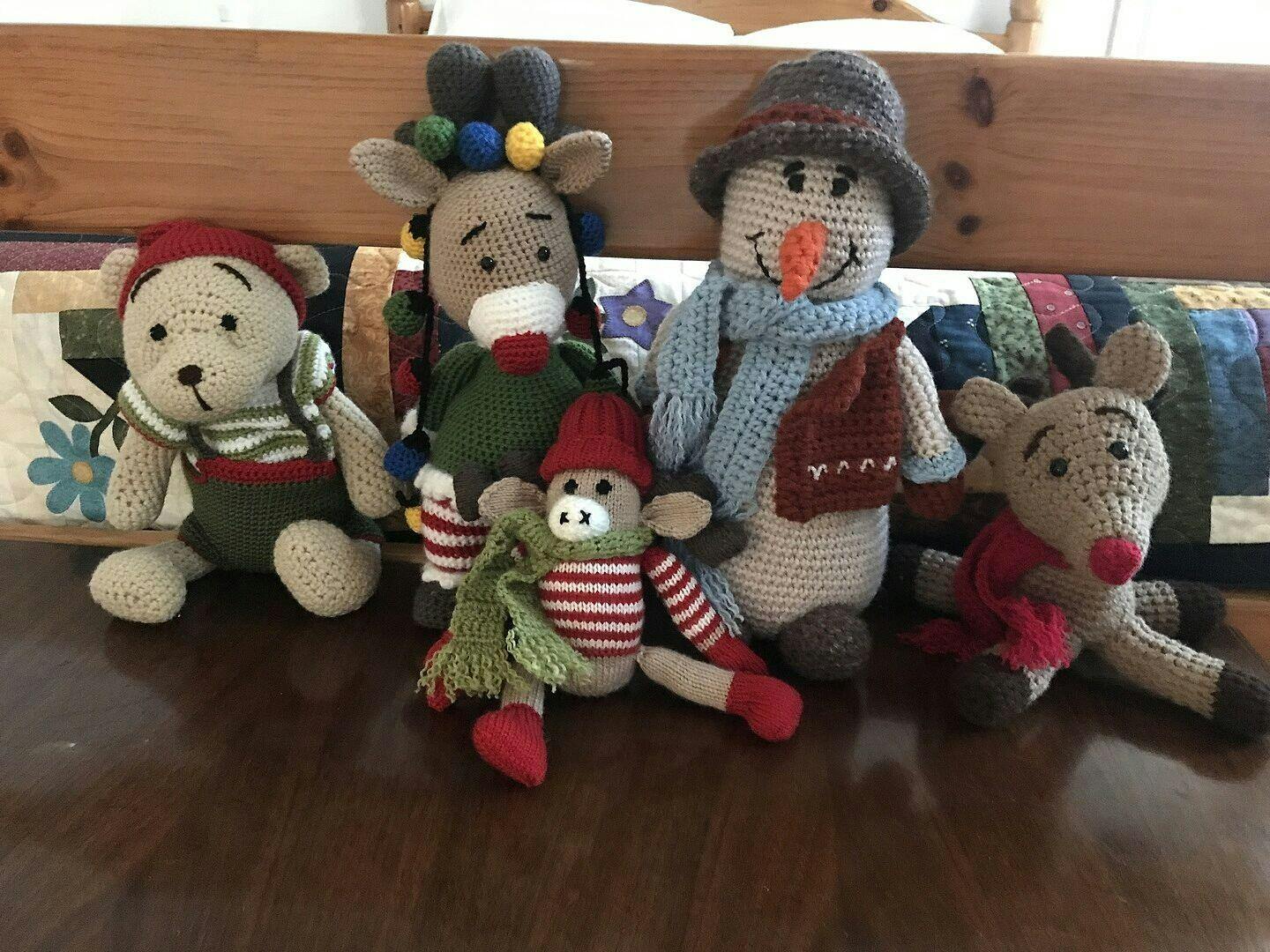 Santa Gift Bag Crochet Kit – Mary Maxim