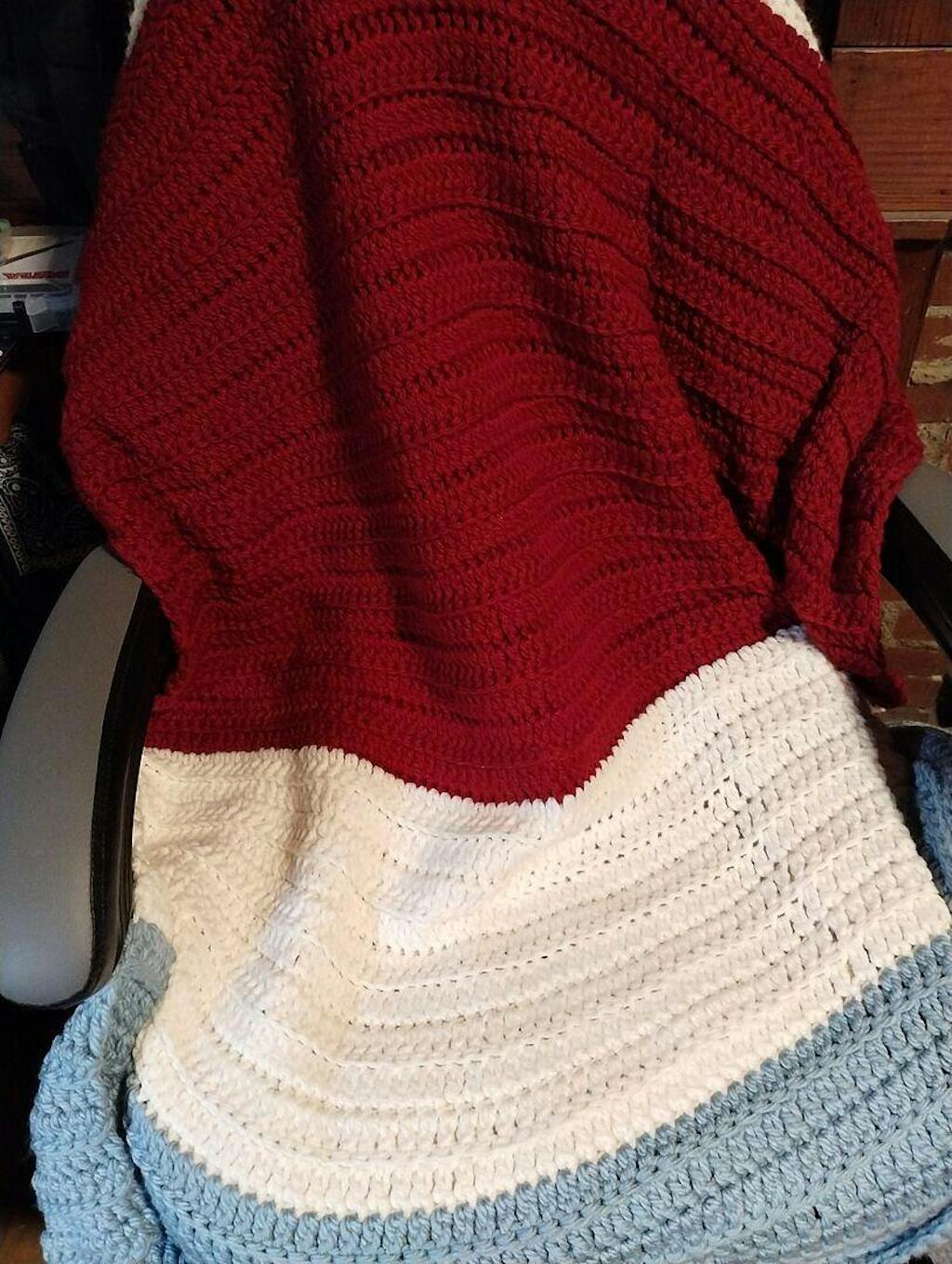 Crochet Pattern Red White And Blue Bernat Blanket Yarn Bernat - Main Image