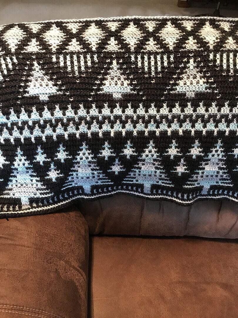 Sholach Prism Afghan – Mary Maxim