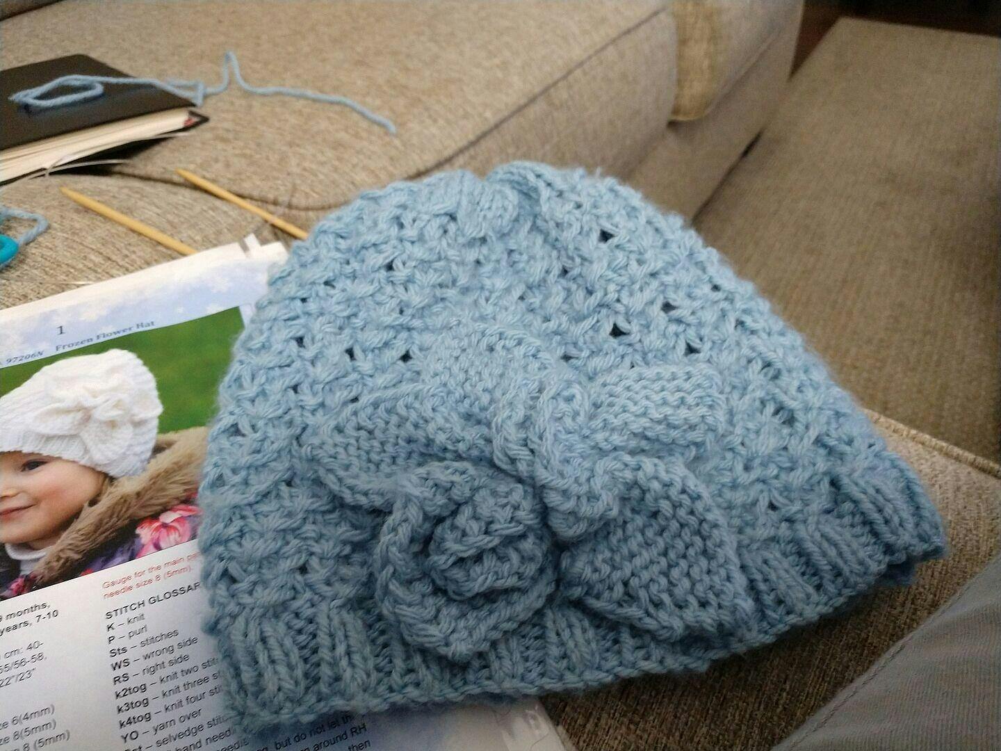Frozen Flower Hat – Mary Maxim