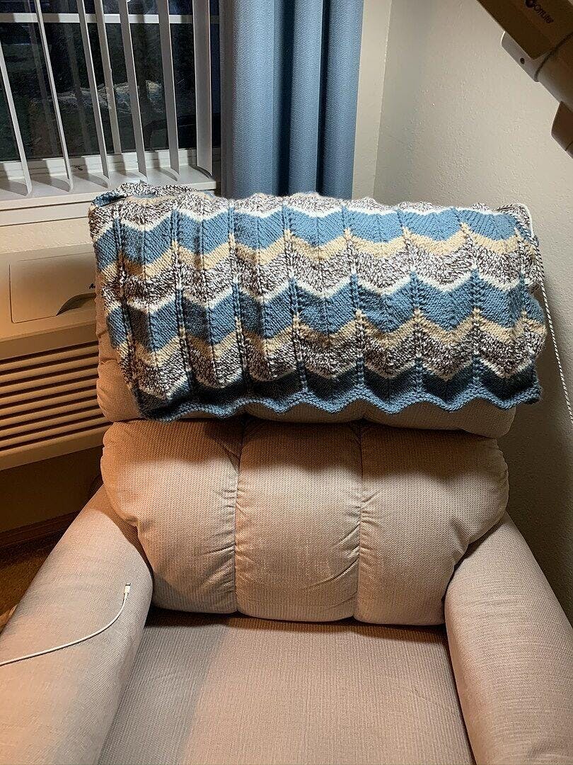 Chevron Lapghan – Mary Maxim