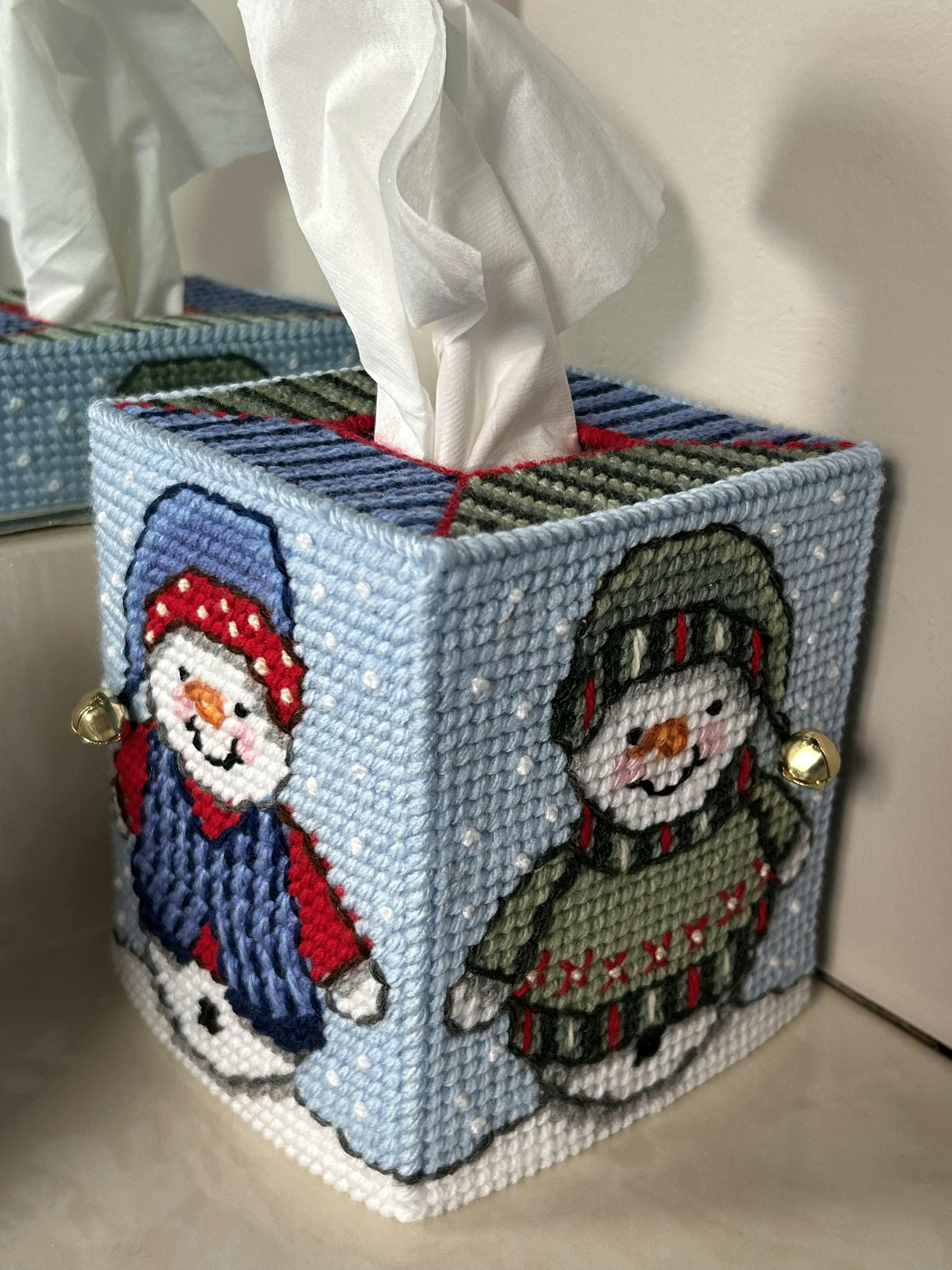 Snow People Tissue Box Cover Plastic Canvas Kit – Mary Maxim