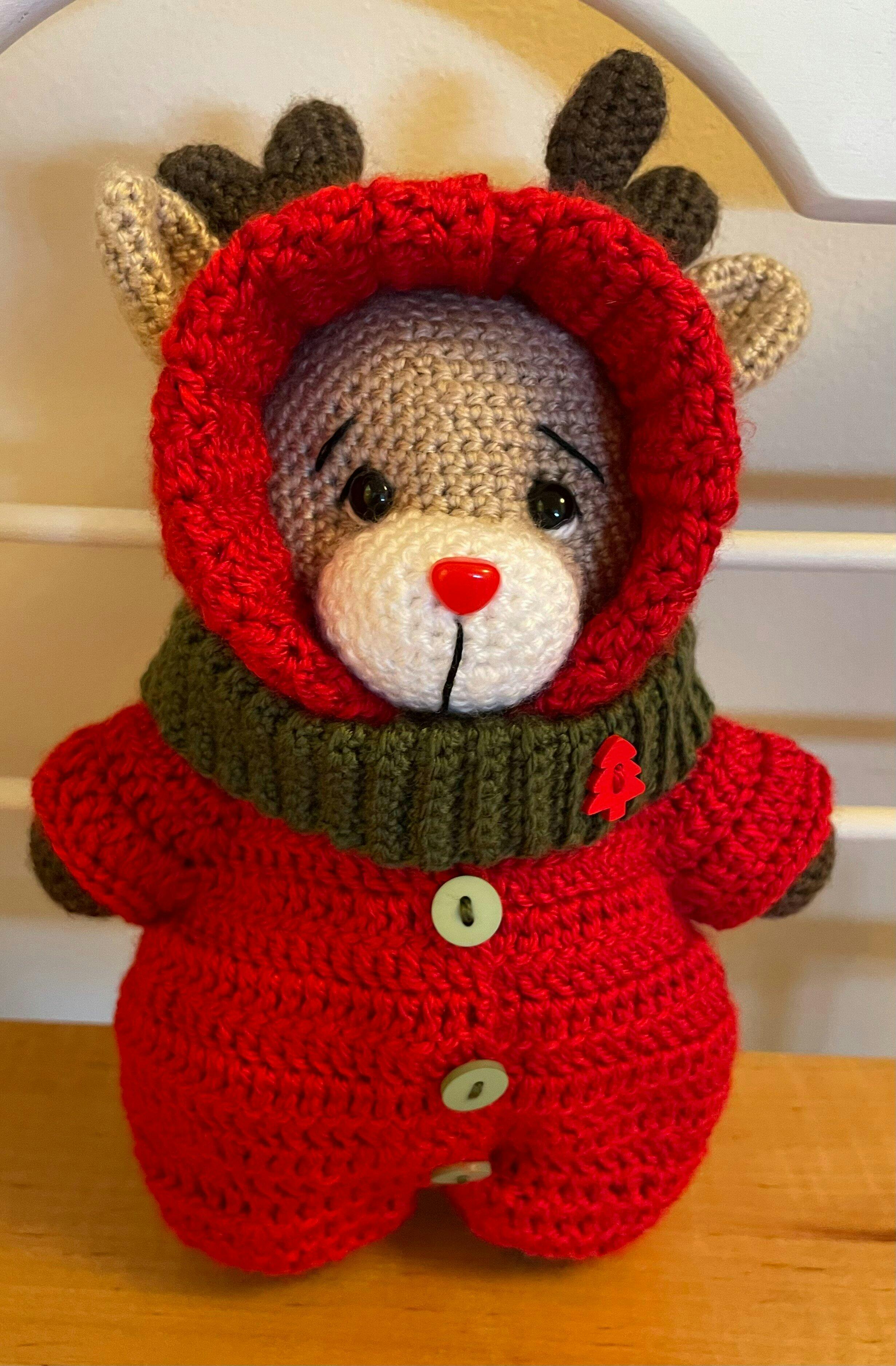 Ollie Deer Crochet Kit – Mary Maxim