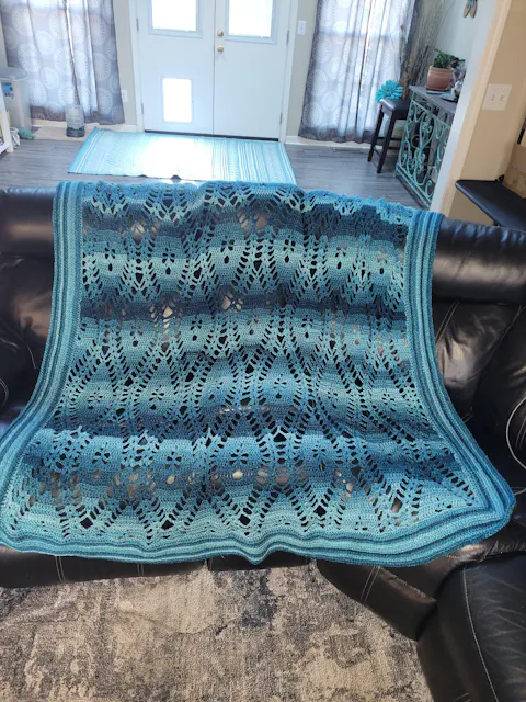 Modèle gratuit de tapis au crochet Diamond Daisy - Mary Maxim Ltd