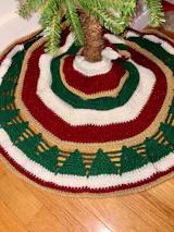 Crocheted Holiday Tree Skirt Kit