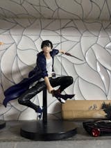 SUNG JINWOO ACTION FIGURE WITH STAND AND DAGGERS (22 CM HEIGHT) - SOLO LEVELING