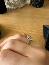 Huitan Oval Finger Ring Band