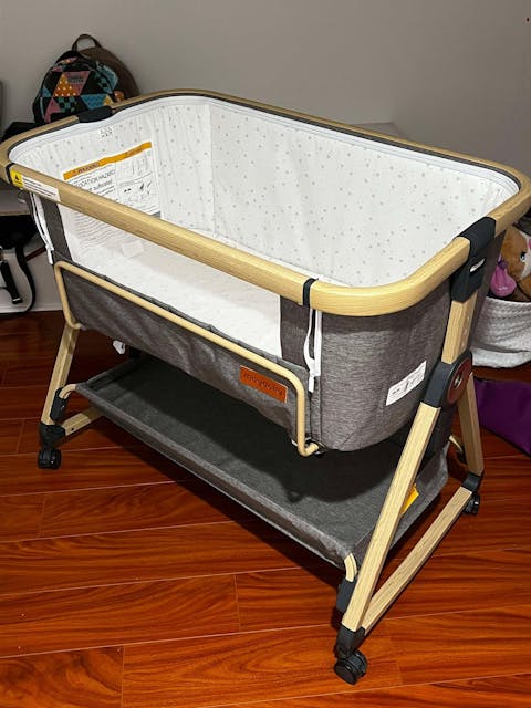 Maydolly C03 Plus 3-in-1 Adjustable Bassinet