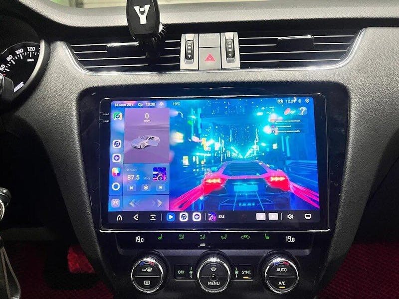 MCX TN100 Octa-Core Split Screen 4G DVD Carplayer Touch Screen