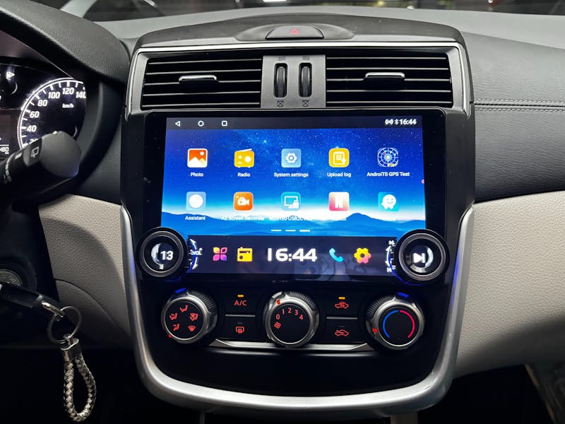 MCX QM6 Octa-core Qualcomm Double Knob Android Car Radio