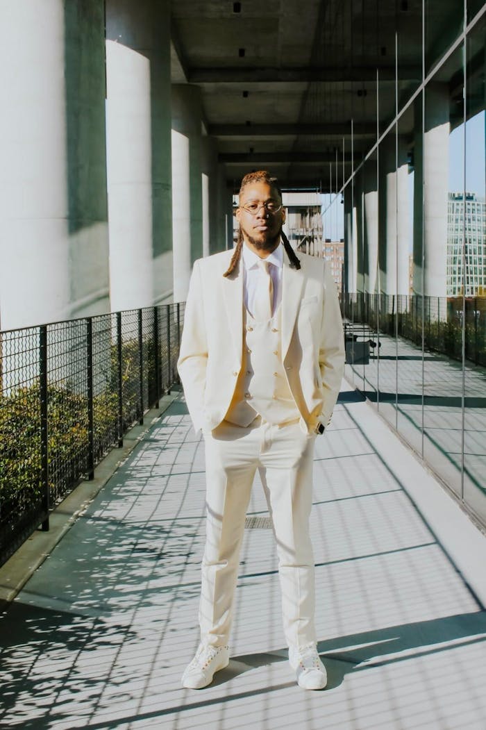 Casual 3 Pieces Mens Suit Flat Linen Peak Lapel Suit(Blazer+Vest+ Pant)