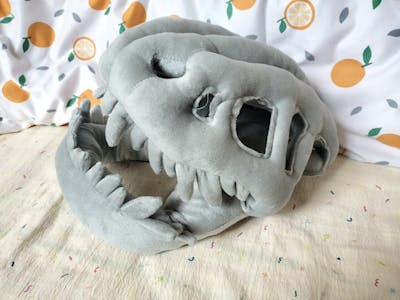 Dinosaur skeleton headgear