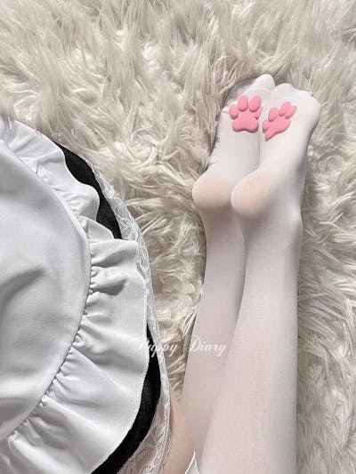 Luminous cat paw socks