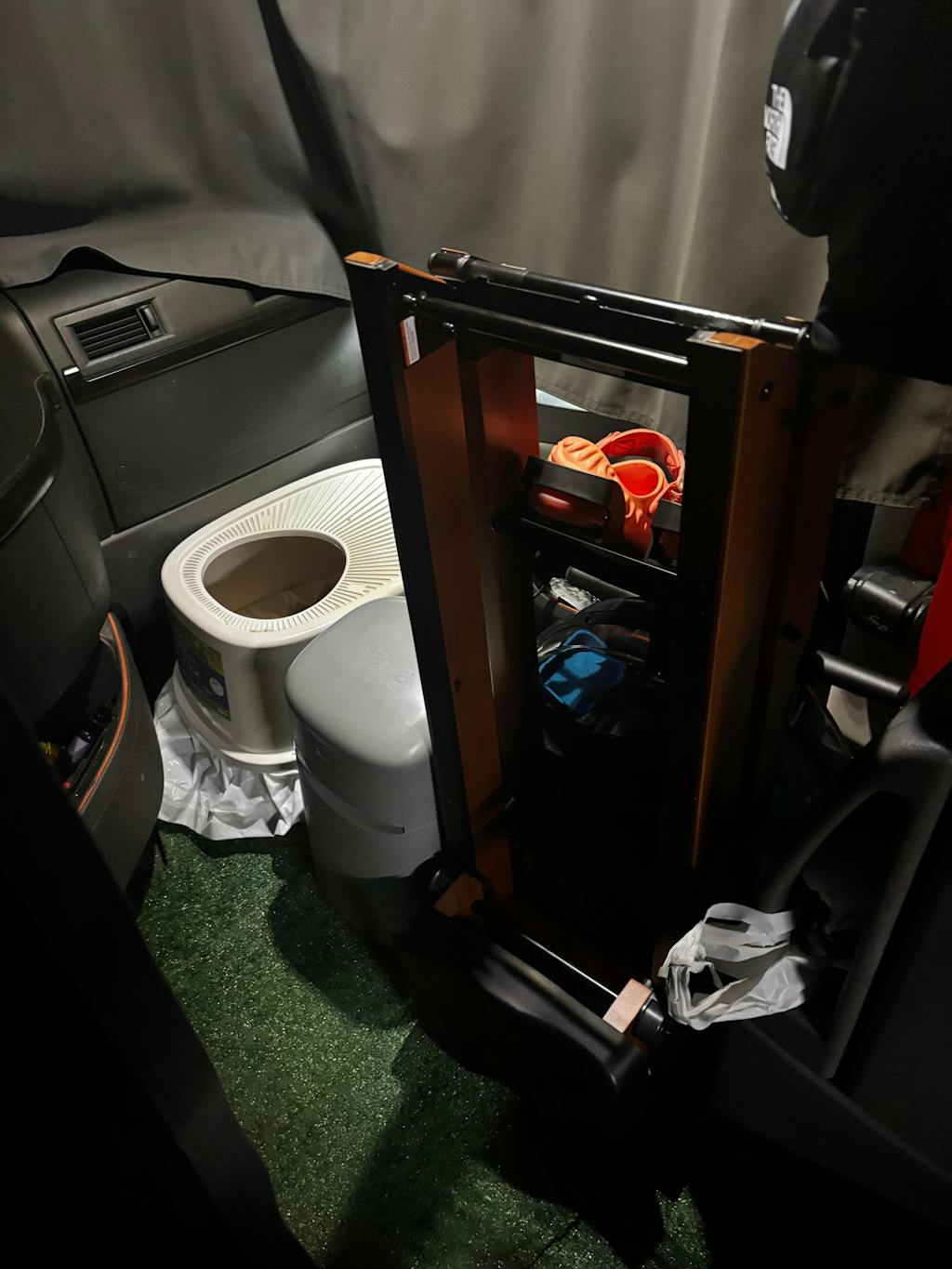 CoreRow R28 Best Rowing Machine for Beginners & Small Spaces | MERACH