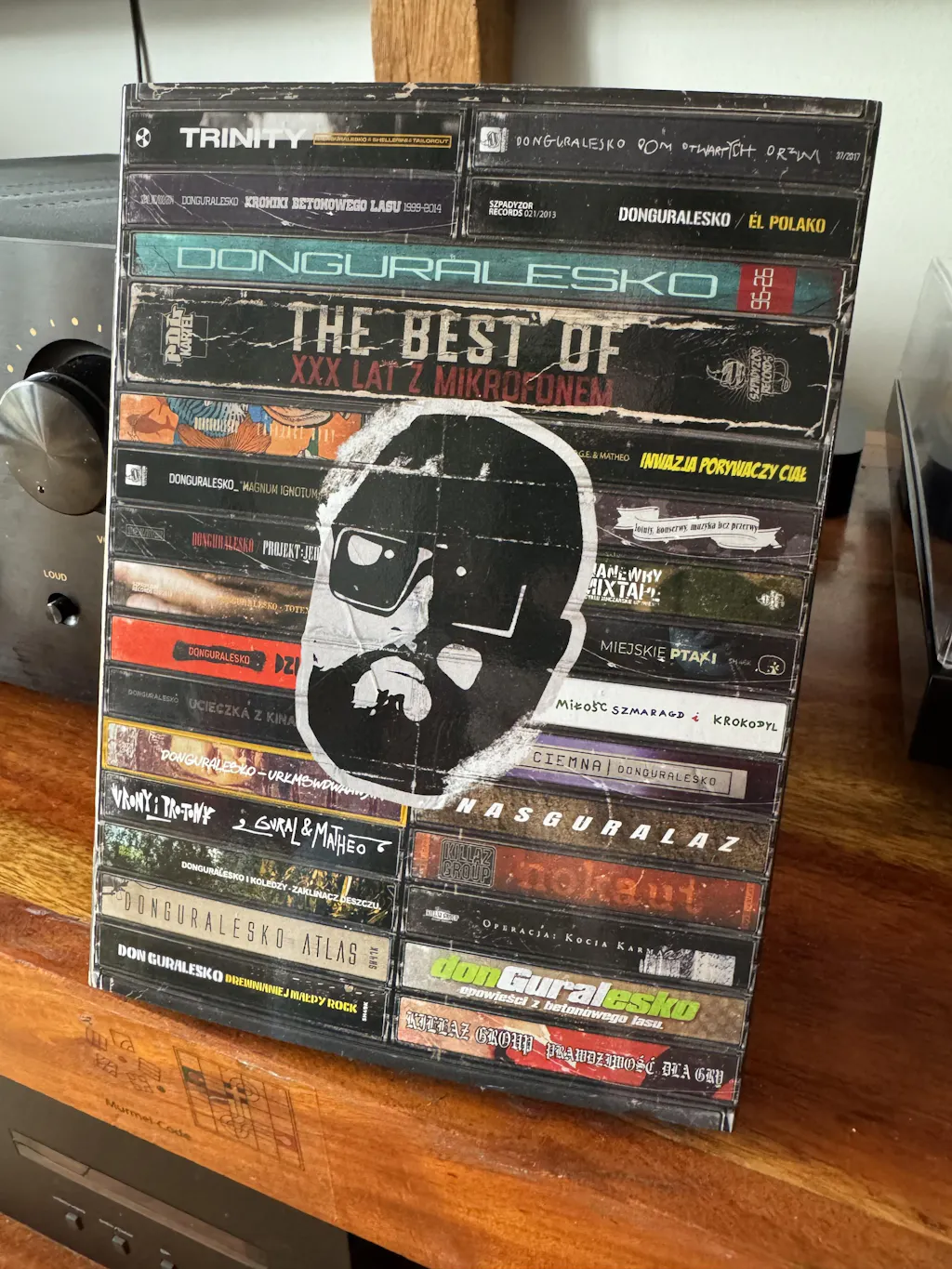 Donguralesko - THE BEST OF XXX LAT Z MIKROFONEM [SIGNED] – MERCHIT