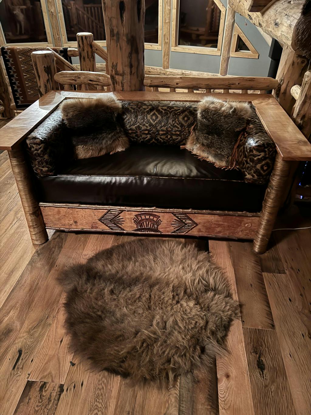 Iconic American Decor Buffalo Fur Round Rug Merlin's Hide Out