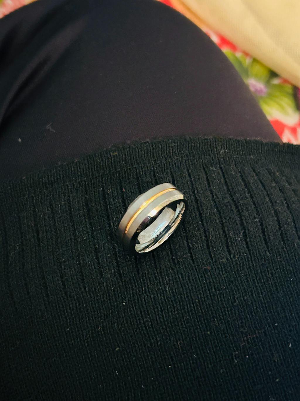 Gold Streak Tungsten Carbide Band Ring