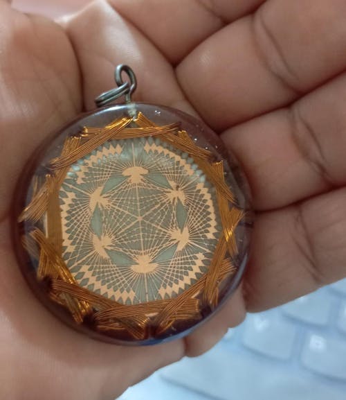 Collar Orgonita Metayantra Regenerador Celular con Matriz Dodecaédrica y PROTECCIÓN 5G