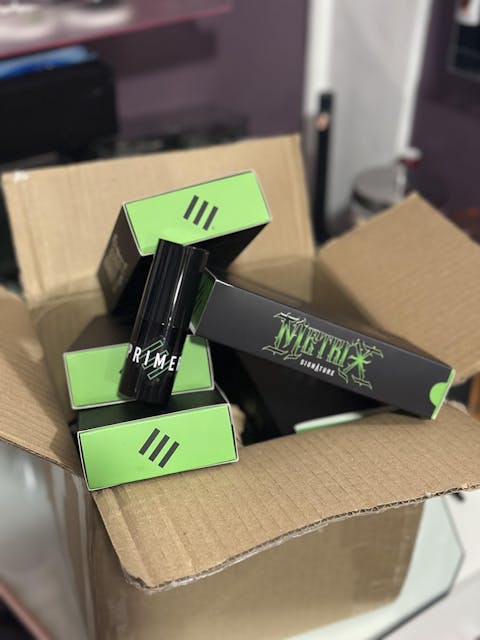 Metrix Signature: Whip Shaders