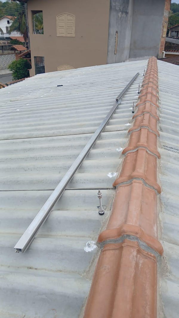 Estrutura de Fixação p/ 4 Painel Telha Fibrocimento Madeira [Exclusivo com Kit Solar]