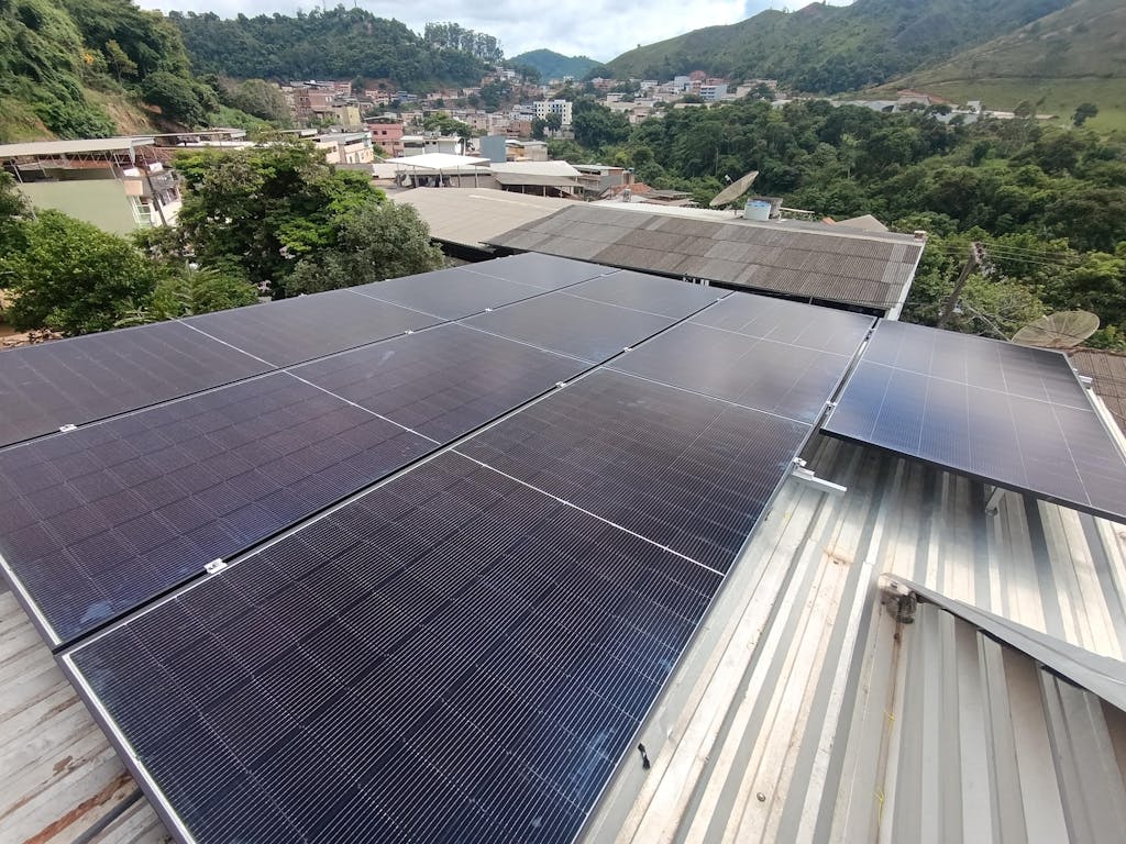 Painel Solar 620w Bifacial Preto Sunova Monocristalino Halfcell Ntype 132 Células