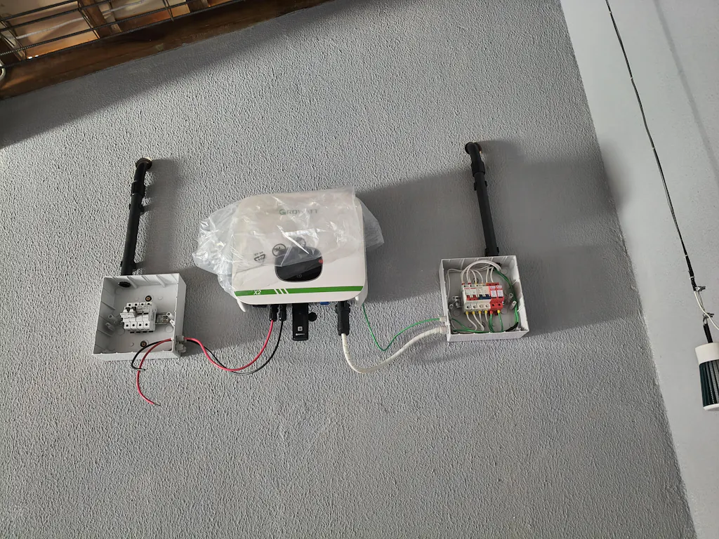 Inversor Solar Growatt Ongrid 5kW X2 Min5000TL-X2 220V 2MPPT Monitoramento Wifi C/ AFCI