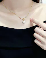 Love Me Knot Necklace