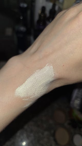 Organic Liquid foundation | Without Titanium Dioxide