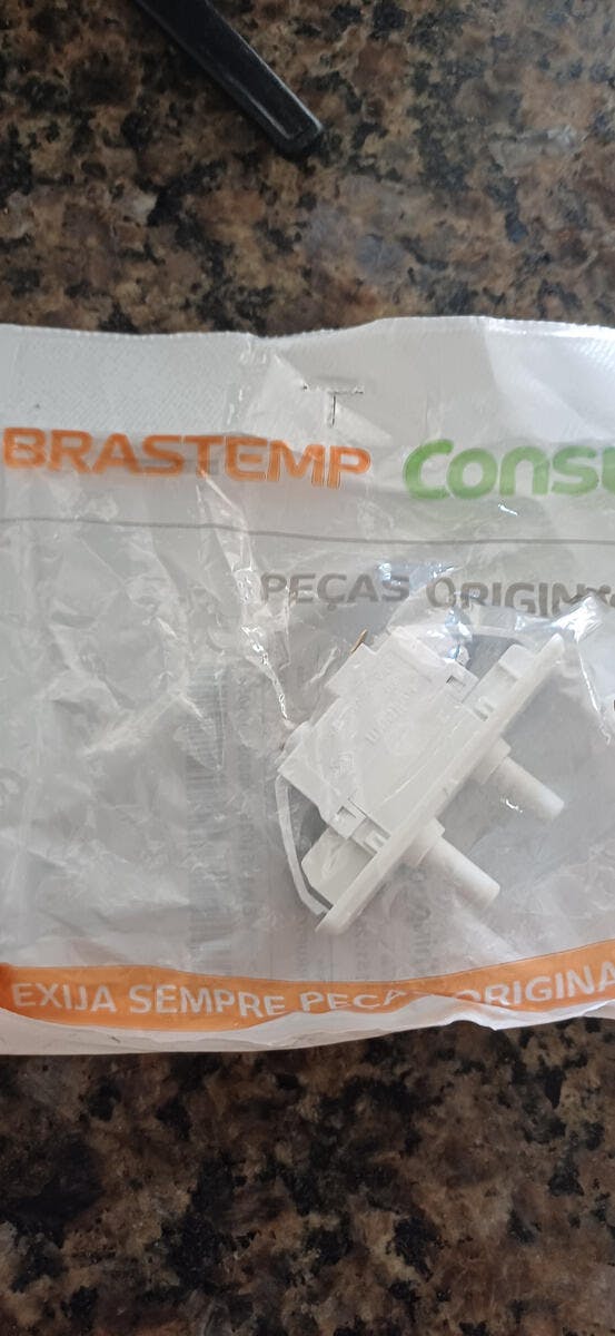Interruptor Duplo Porta Geladeira Brastemp W10816021 – MGParts